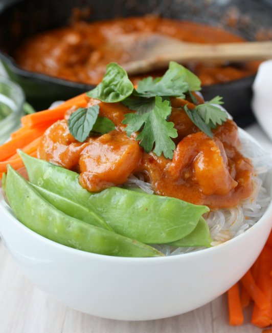 thai peanut shrimp bowls