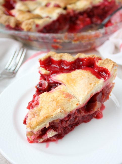 raspberry rhubarb pie