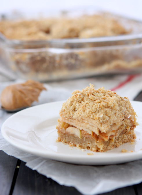 Apple Peanut Butter Oatmeal Bars | thekitchenpaper.com