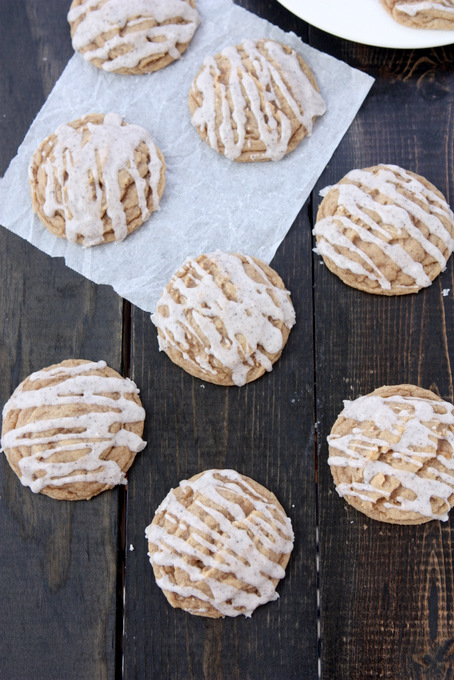 Spiced Vanilla Honey Cookies | thekitchenpaper.com