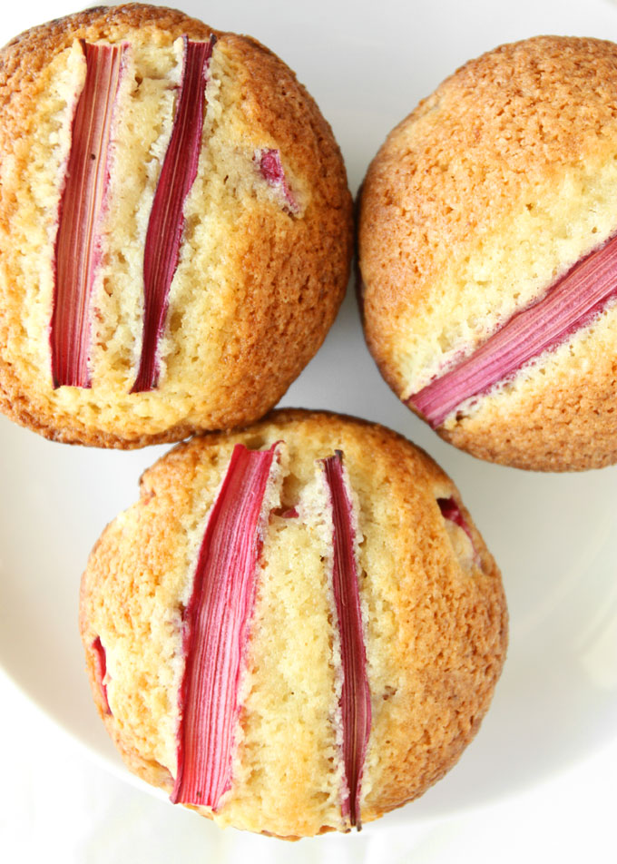 Brown Butter Rhubarb Muffins | thekitchenpaper.com