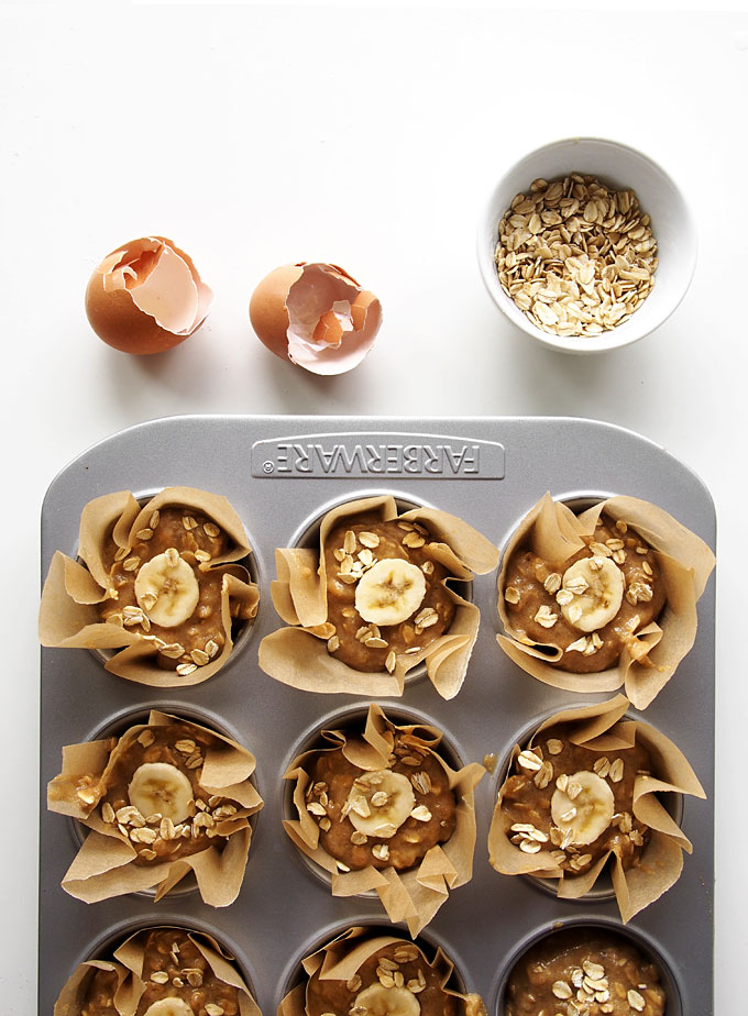 Whole Wheat Banana Oatmeal Muffins | thekitchenpaper.com