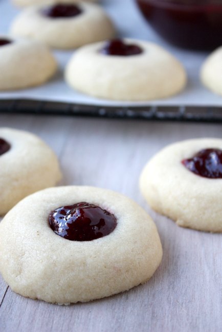 raspberry thumbprint cookies