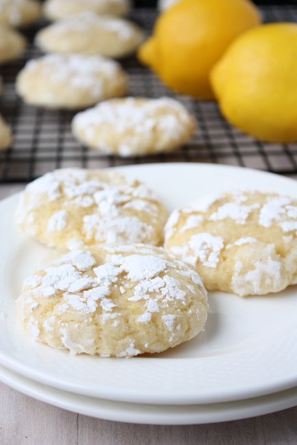 lemon crinkle cookies | thekitchenpaper.com
