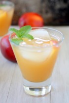Iced Nectarine Green Tea Recipe