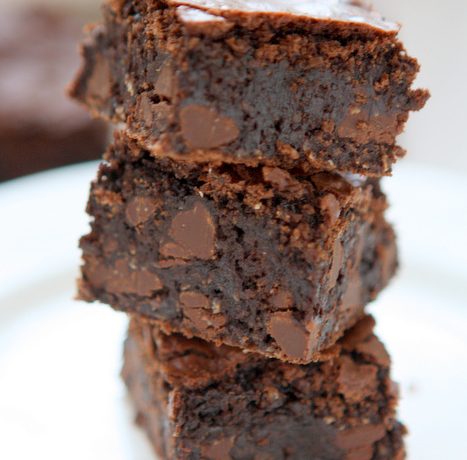 Oat Flour Brownies (Gluten Free!) | The Kitchen Paper