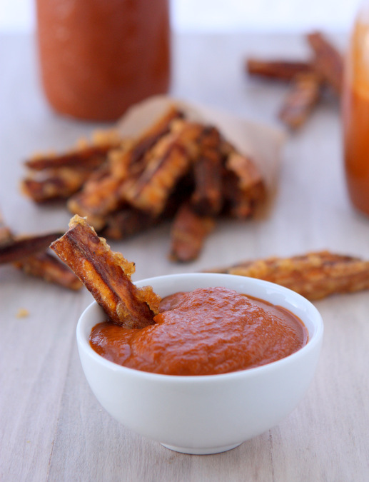 Smoky Jalapeño Ketchup with Sweet Potato Fries | thekitchenpaper.com