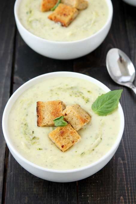 Pesto Potato Soup | thekitchenpaper.com