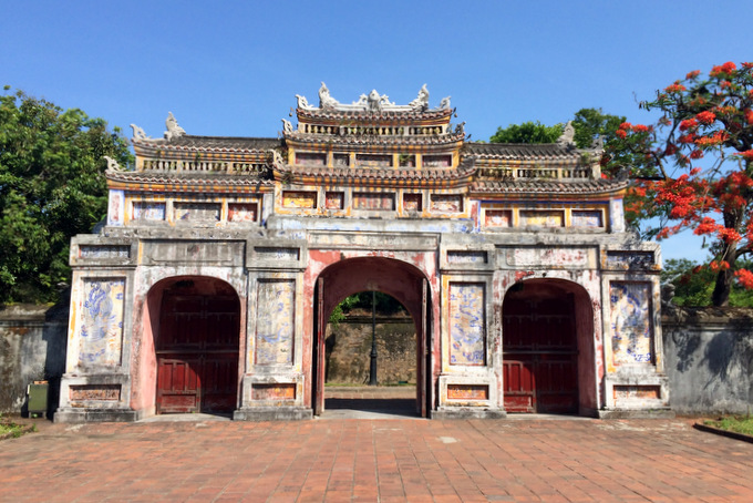 Citadel Gate in Hue, Vietnam | thekitchenpaper.com