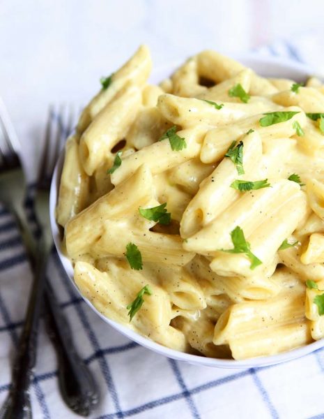 Creamy Garlic Butter Pasta | thekitchenpaper.com