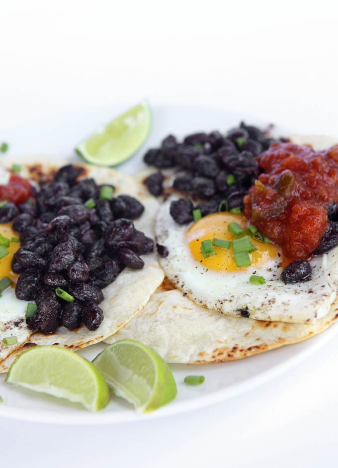 5 Minute Huevos Rancheros | thekitchenpaper.com