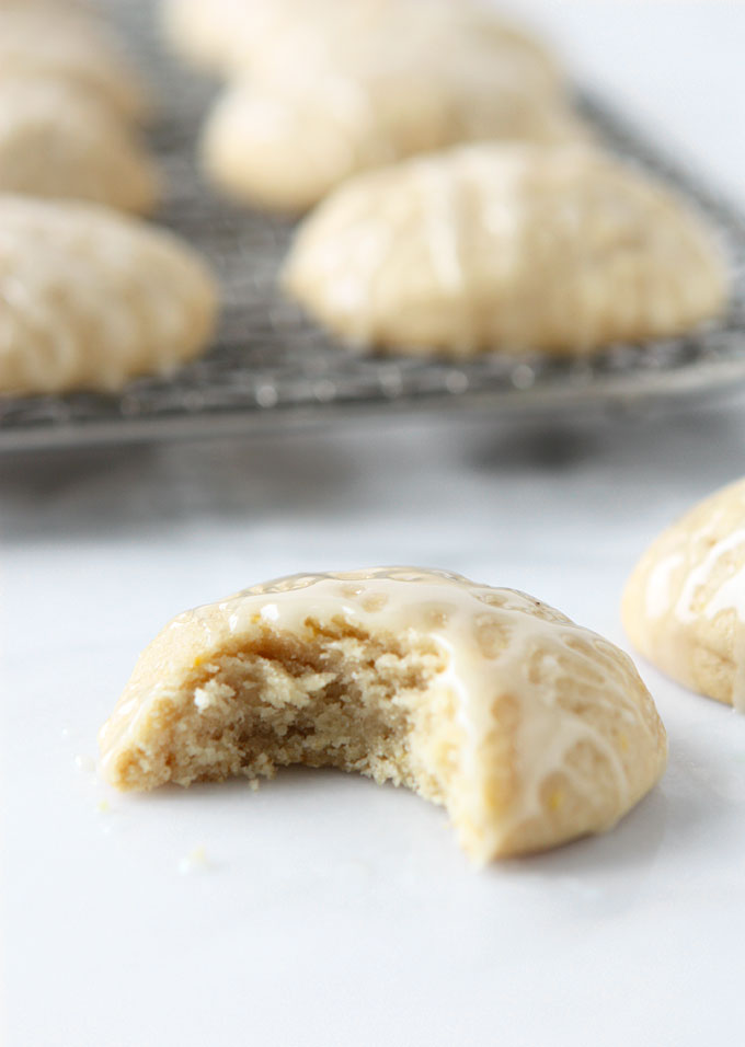 Salty Honey Cookies | thekitchenpaper.com