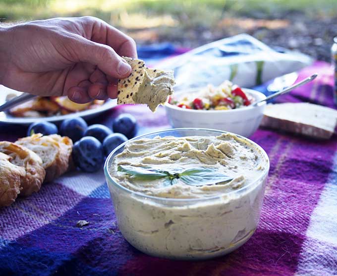 Summer Produce Picnic + Basil Hummus Recipe | thekitchenpaper.com
