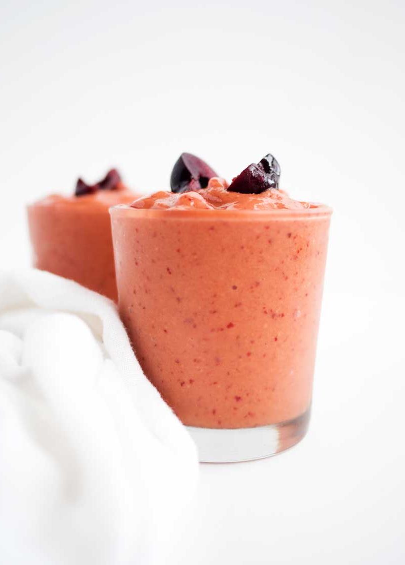 Cherry Maca Smoothie | The Kitchen Paper