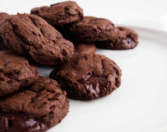 Double Dark Chocolate Chip Cookies | thekitchenpaper.com