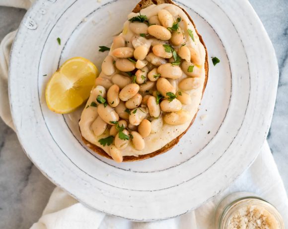 Roasted Garlic & White Bean Toast | The Kitchen Paper