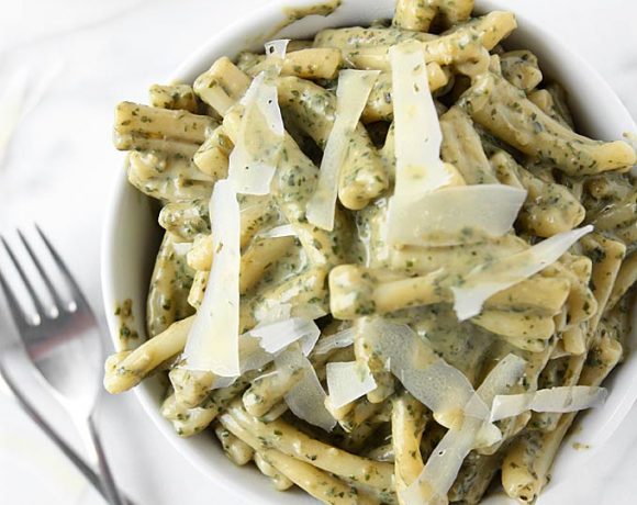 Creamy Pesto Pasta | thekitchenpaper.com