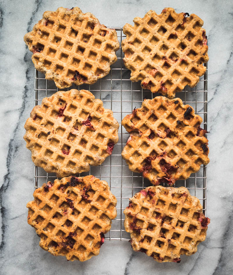 Vegan Strawberry Oat Waffles | The Kitchen Paper