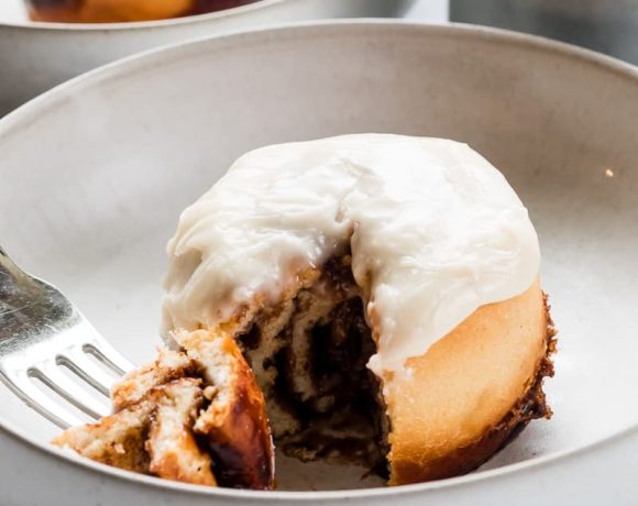 Vegan Small Batch Cinnamon Rolls | The Kitchen Paper